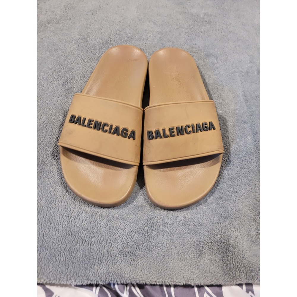 Balenciaga Beige Rubber Pool Slide Sandals Women's Size 8 EU 38 Nude Tan - Fair